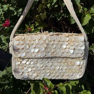 NWT Made in India Cream White Round Shell Seashell Beaded Embellished Bag